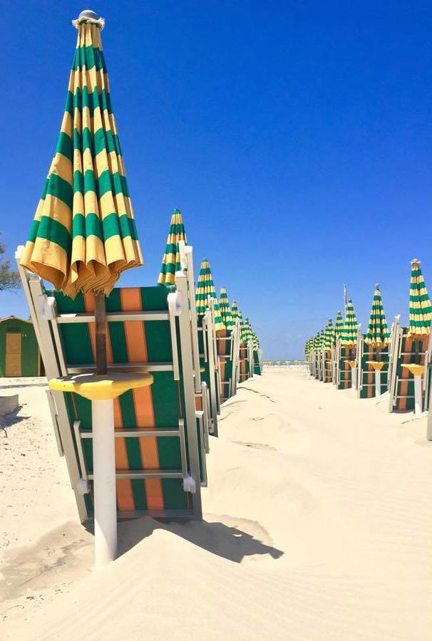 Centro Vacanze Lido Smeraldo Frigole Exteriör bild